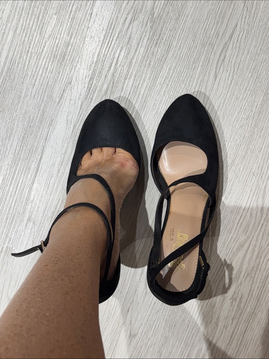 Shoes - Black Pointed-Toe Ankle-Strap Women’s Flats